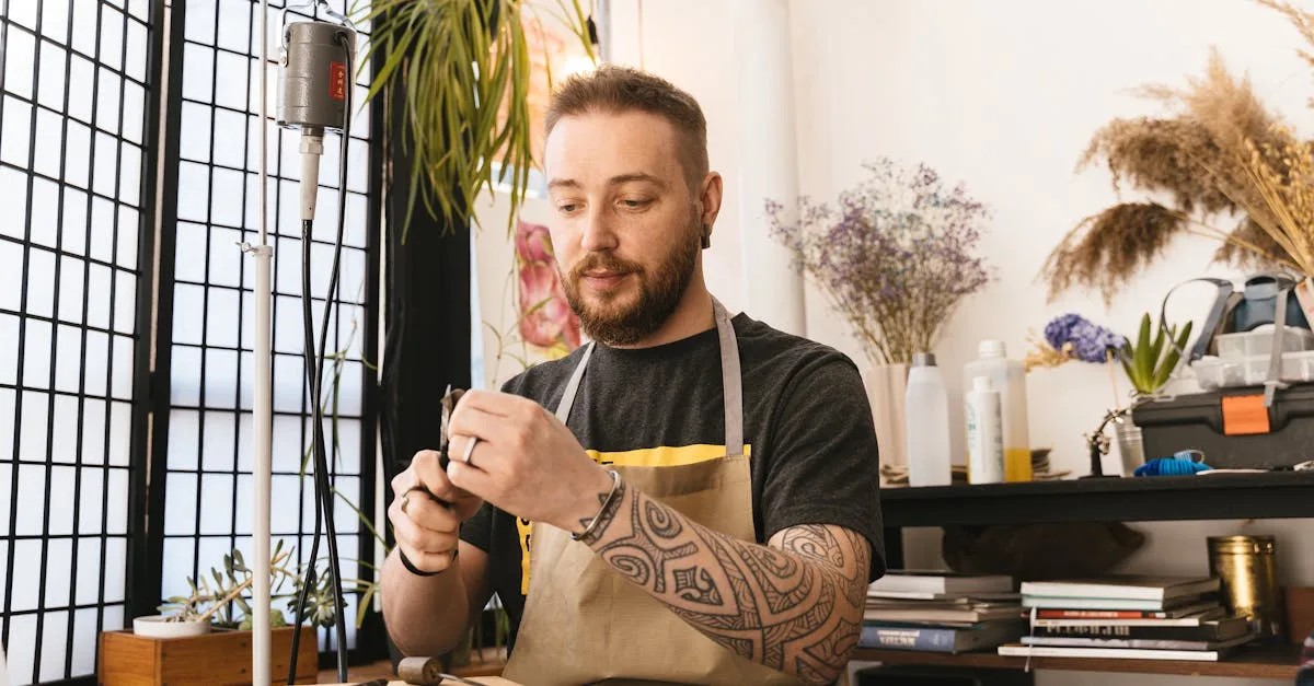 découvrez notre collection de bijoux artisanaux locaux, alliant savoir-faire traditionnel et design unique pour sublimer votre style au quotidien.