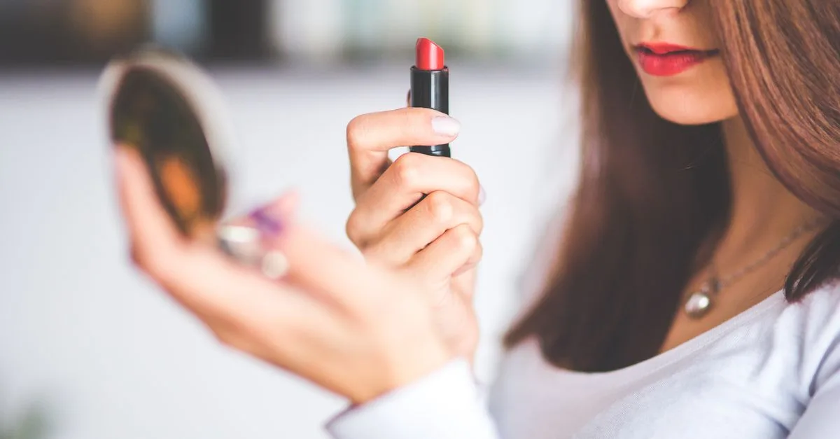 découvrez les dernières tendances mode et conseils beauté pour les femmes afin de sublimer votre style et votre confiance au quotidien.